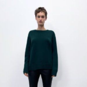 ZARA/WOOL KNIT SWEATER IN DARK GREEN/SIZE LARGE